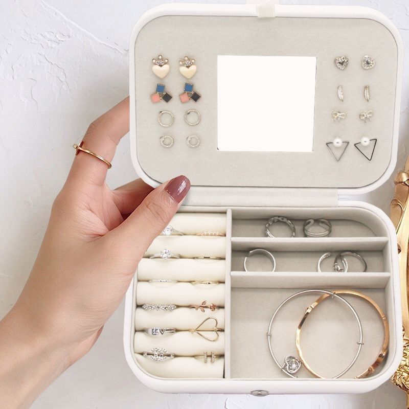 Portable Square Mini Perhiasan Travel Case Cincin Earrings Kalung Pesta Pernikahan Box Hadiah