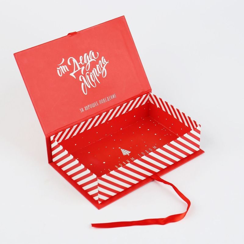 Customized Magnetic Closure Rigid Boxes Cmyk Color Printing Cosmetic Gift Box Pengemasan
