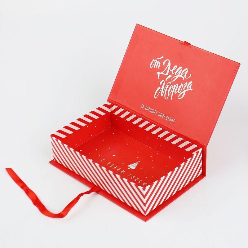 Customized Magnetic Closure Rigid Boxes Cmyk Color Printing Cosmetic Gift Box Pengemasan