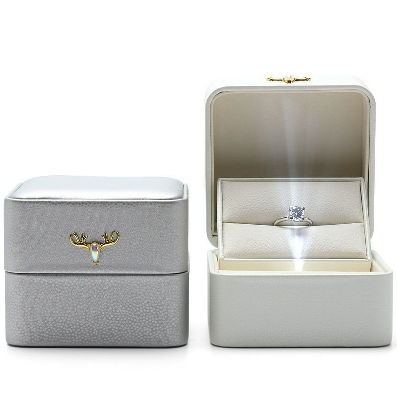 End Creative LED Lampu Emisi Cahaya Engagement Ring Display Box Single Ring Pendant Jewelry Box Gift Box PU Kotak Kulit