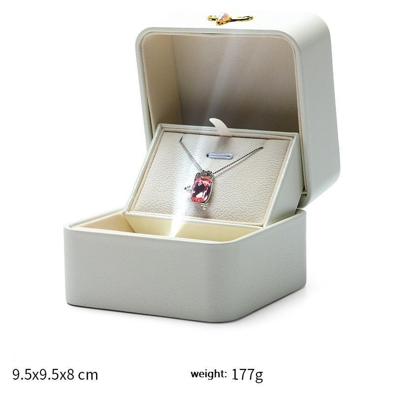End Creative LED Lampu Emisi Cahaya Engagement Ring Display Box Single Ring Pendant Jewelry Box Gift Box PU Kotak Kulit