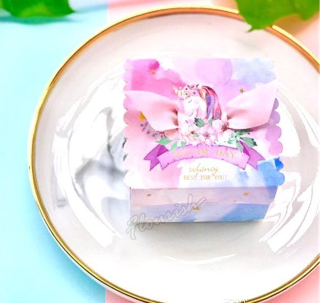 Pink Art Paper Customized Gift Box Hot Stamping Bowknot Type Candy Gift Boxes