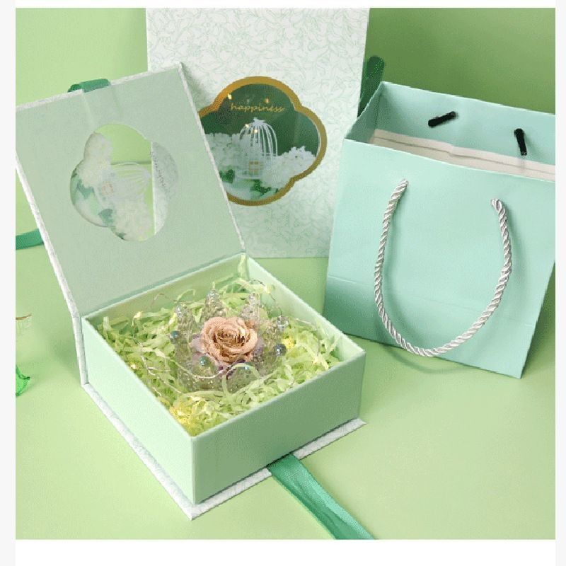 Jenis Buku Magnetic Clousre Paper Packaging Box Hadiah Dengan Ribbon Custom Logo Diterbitkan