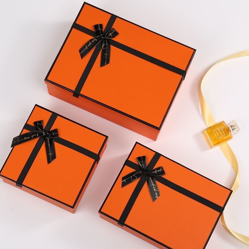 Custom Printed Packaging Carton untuk Topi Mainan Tangan Tinju Sarung Tangan Barang Rumah Tangga Kosmetik T-Shirt Bunga Parfum