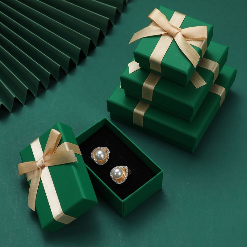 Customized Boxtype Precision Jewelry Gift Fashionable Rigid Cardboard Packaging Pakaian dan Sepatu Box