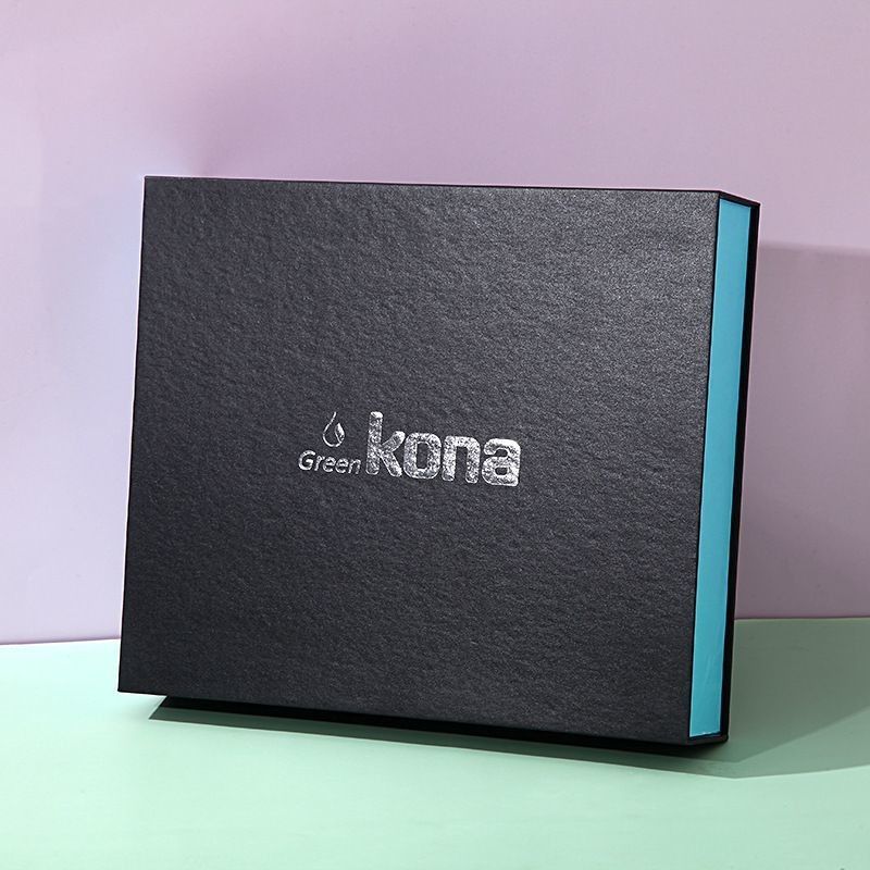 Solid Color Magnetic Packaging Box Matt Laminated Folding Rigid Cardboard Gift Box