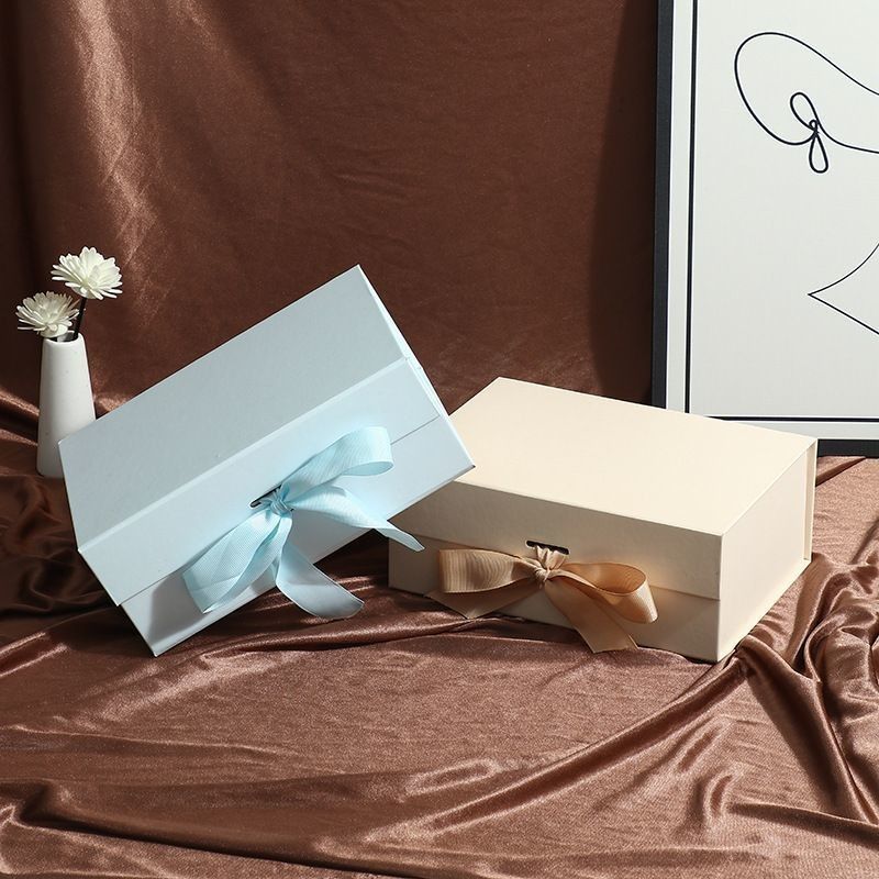 Make up Kosmetik Kaos Sepatu Kemasan Lipat Custom Logo Storage Box dengan pita dan Logo Printing
